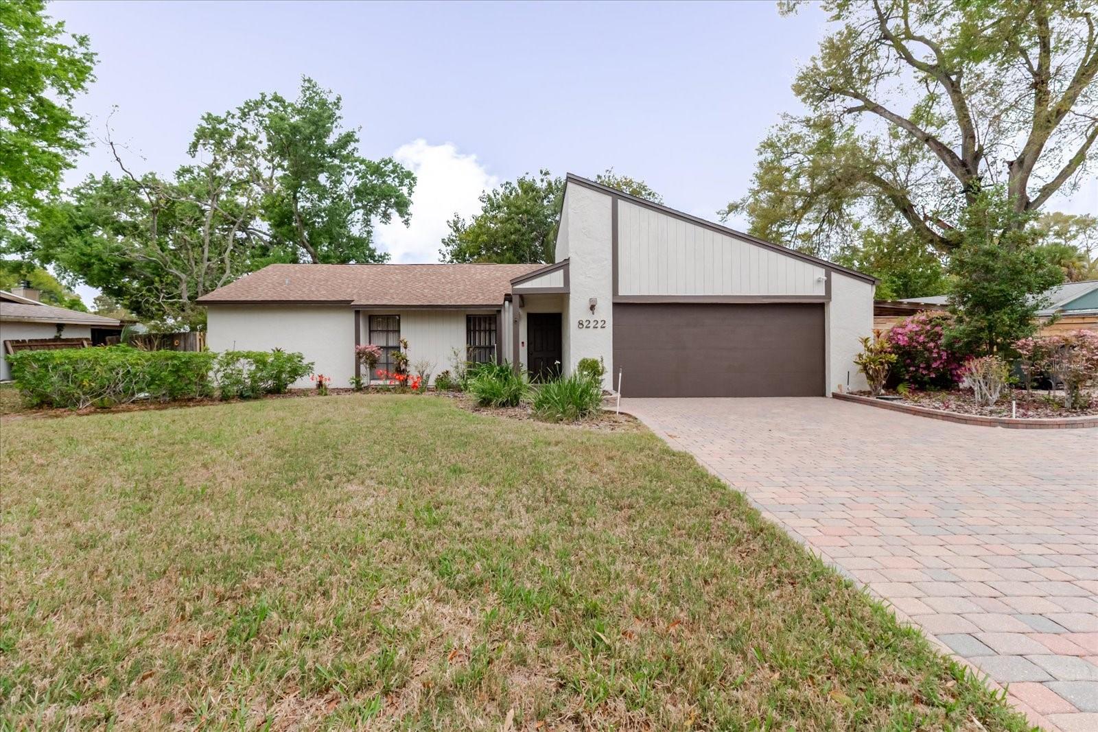 8222 La Serena Dr, Tampa, FL 33614 photo