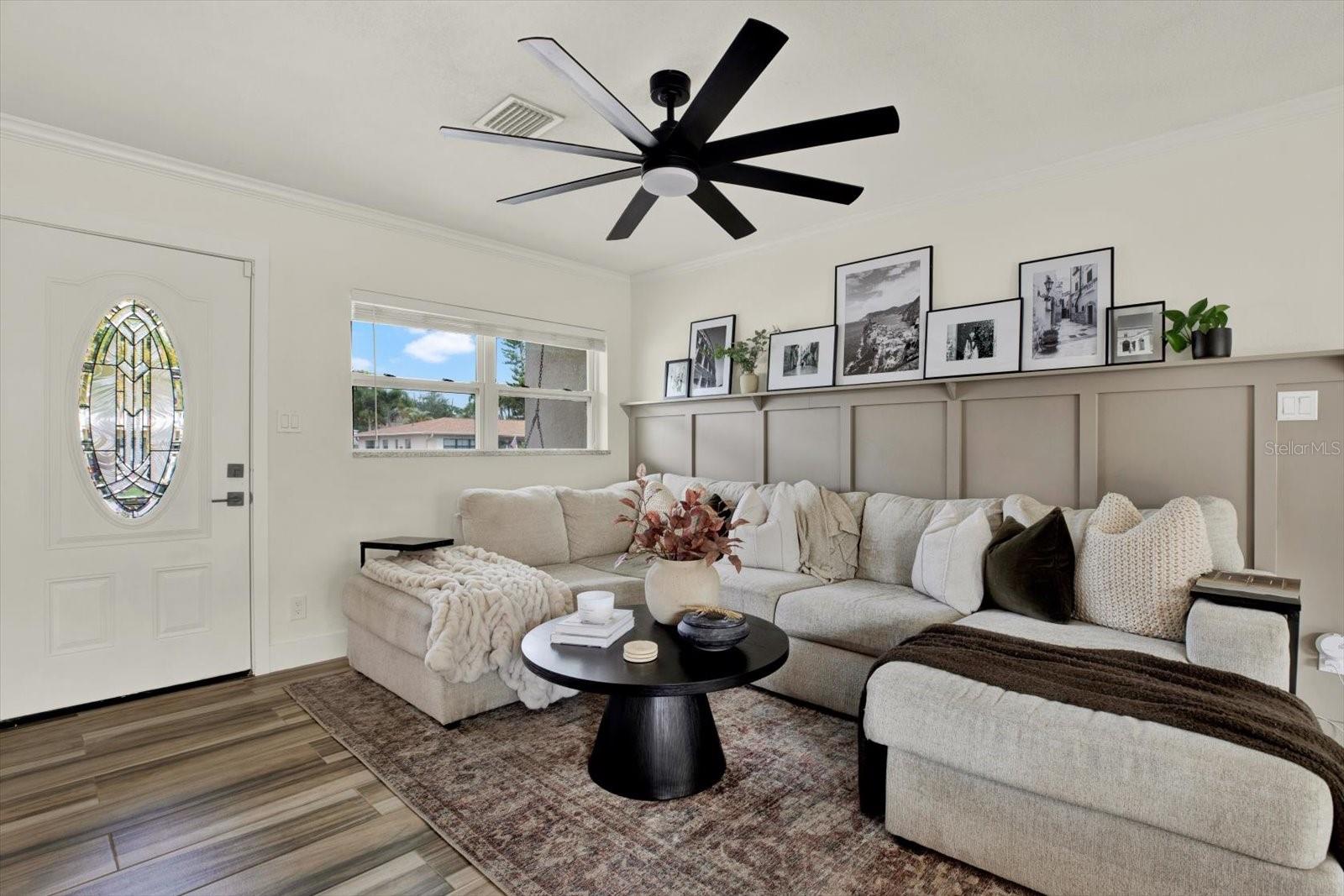 1308 Marion Dr, Saint Petersburg, FL 33707 photo