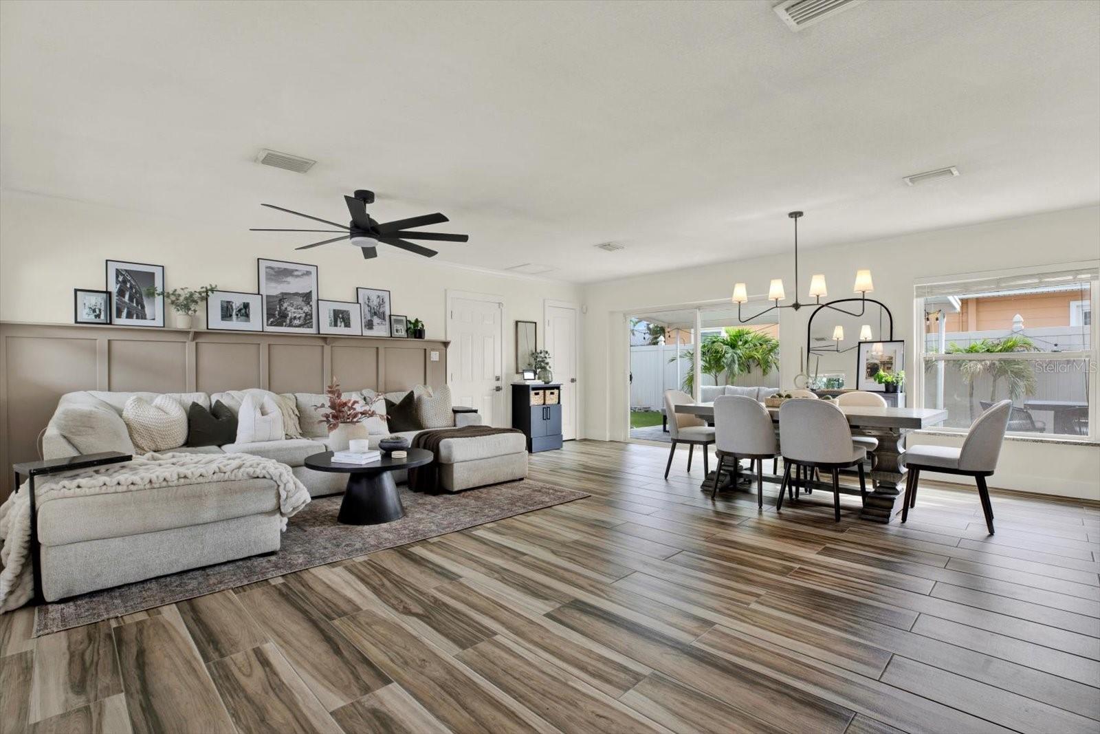 1308 Marion Dr, Saint Petersburg, FL 33707 photo
