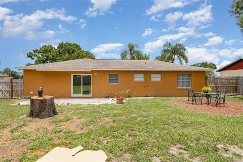 Single Family Residence in EAGLE LAKE FL 530 S ORANGE COURT 18.jpg