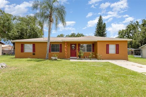 Single Family Residence in EAGLE LAKE FL 530 S ORANGE COURT.jpg