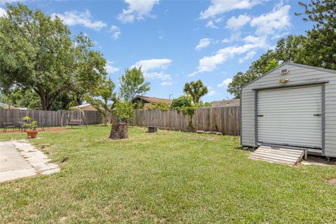 Single Family Residence in EAGLE LAKE FL 530 S ORANGE COURT 19.jpg