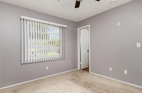 Single Family Residence in EAGLE LAKE FL 530 S ORANGE COURT 13.jpg