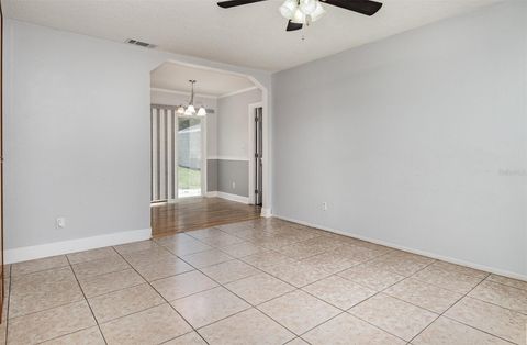 Single Family Residence in EAGLE LAKE FL 530 S ORANGE COURT 5.jpg