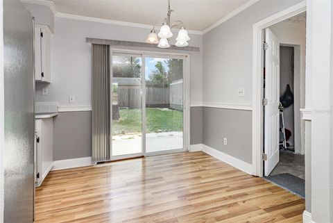 Single Family Residence in EAGLE LAKE FL 530 S ORANGE COURT 6.jpg