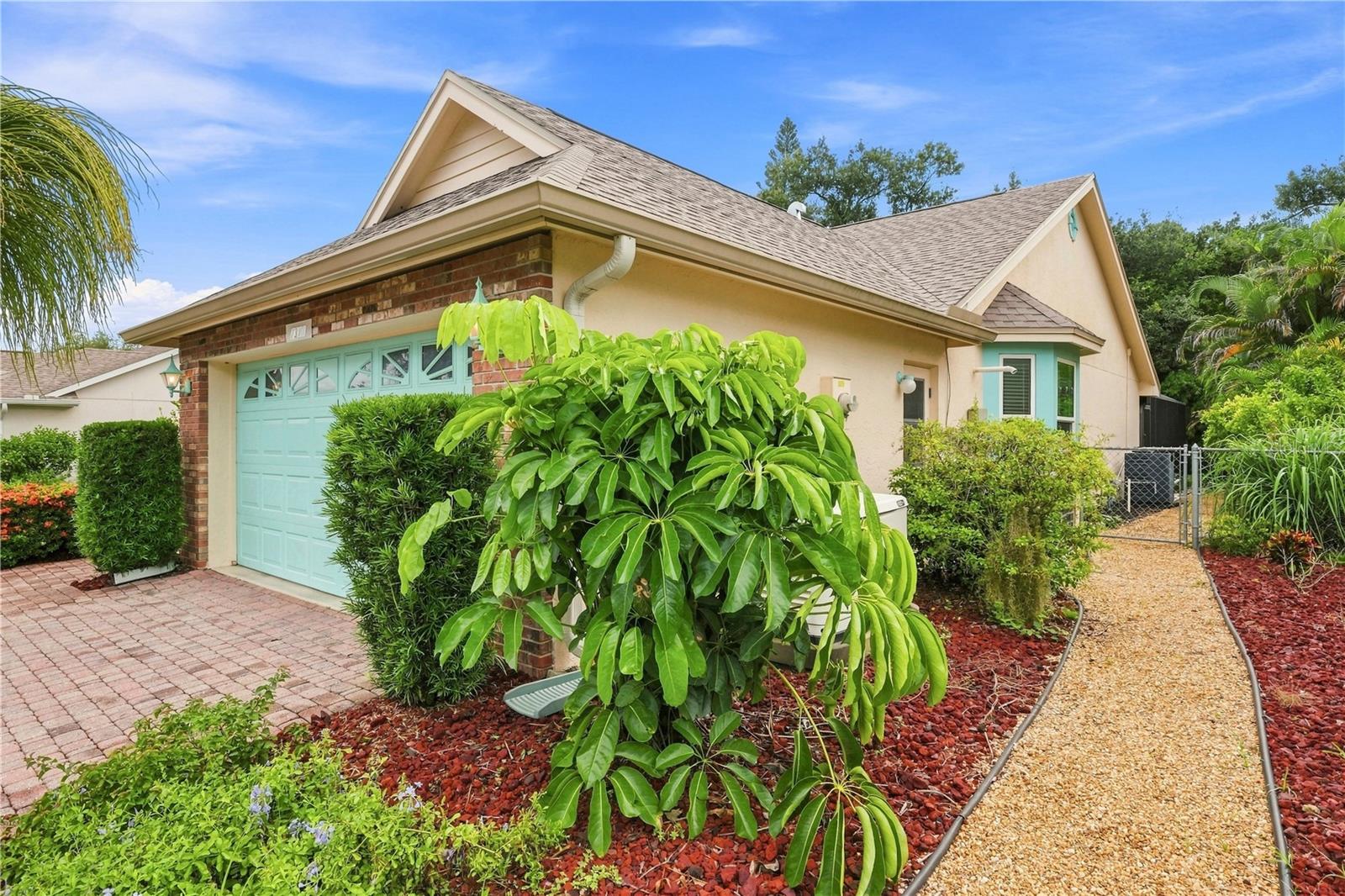 7311 43 St, Sarasota, FL 34243 photo