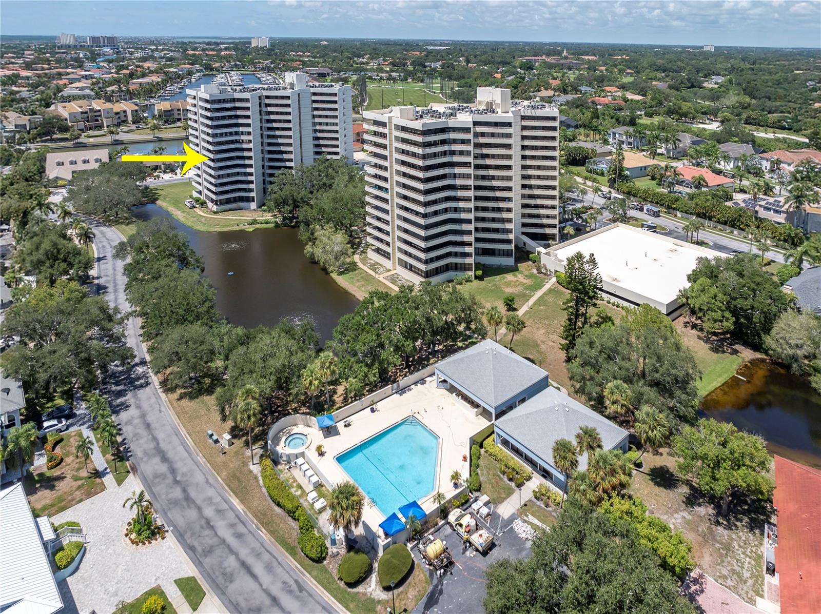 5950 Pelican Bay Plz #601, Gulfport, FL 33707 photo