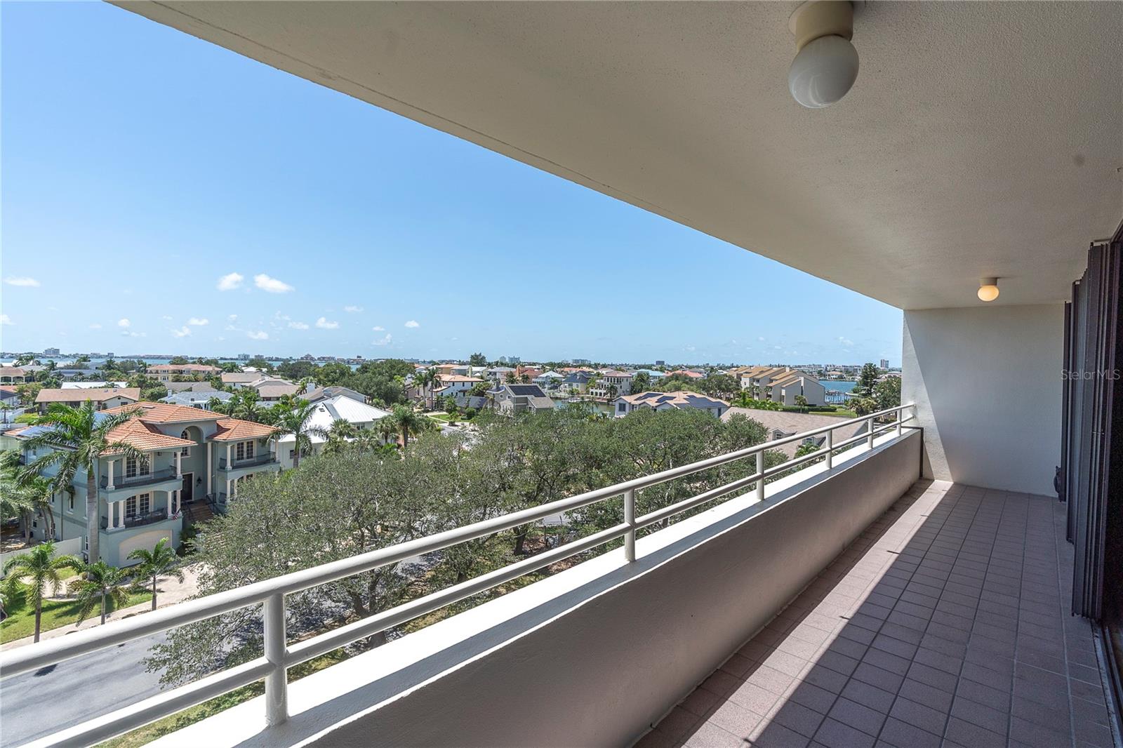 5950 Pelican Bay Plz #601, Gulfport, FL 33707 photo