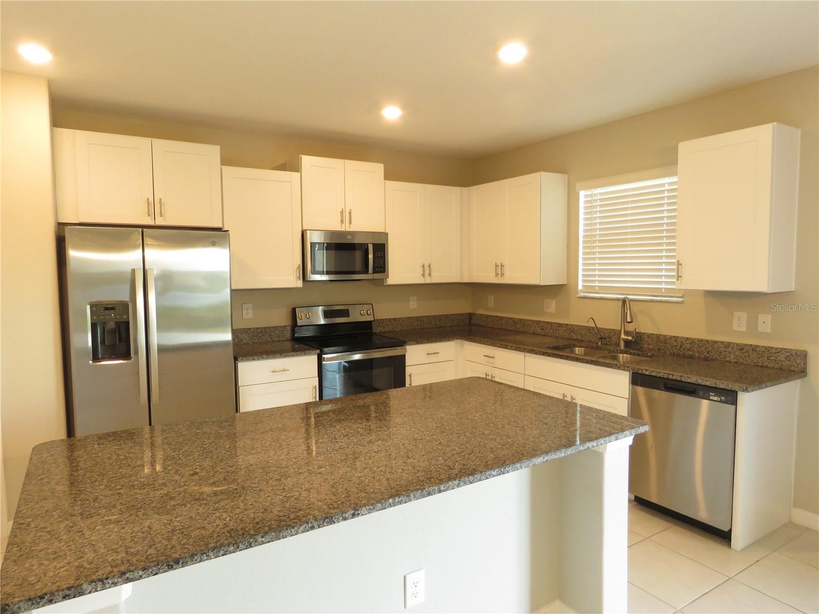 15518 Miller Creek Dr, Sun City Center, FL 33573 photo