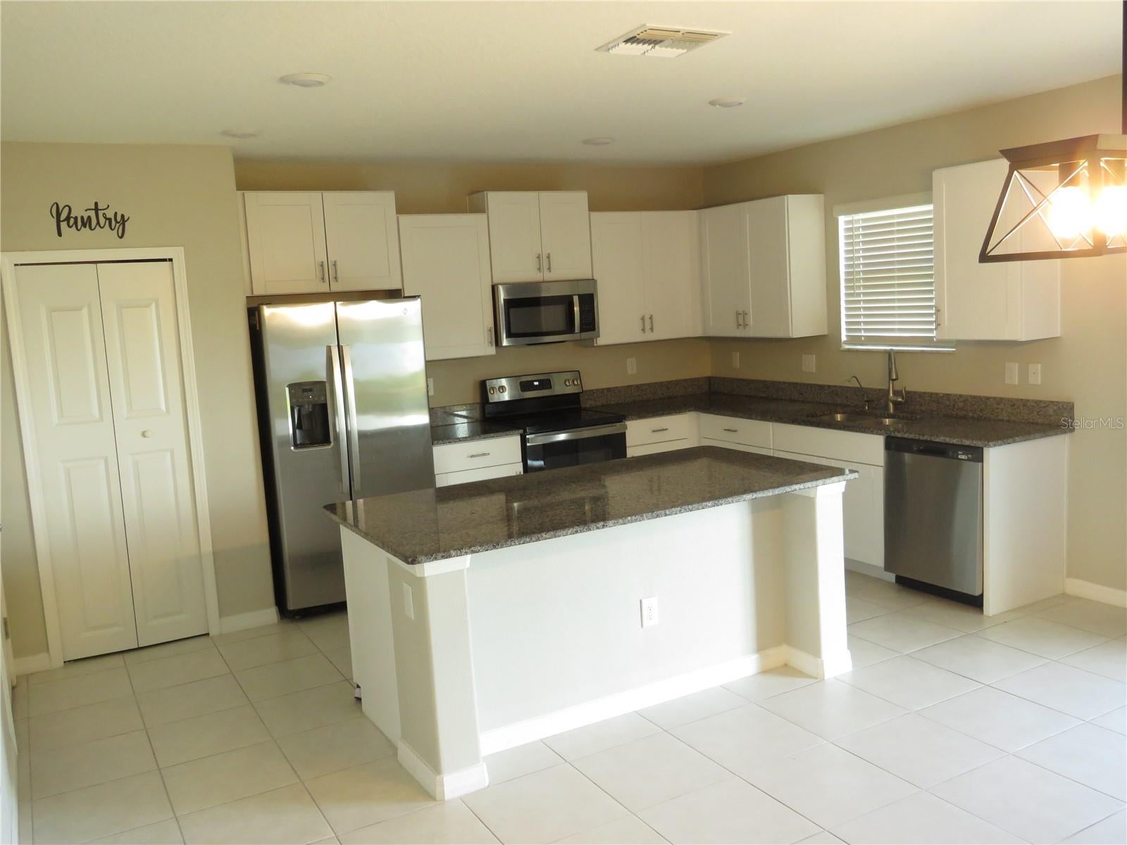 15518 Miller Creek Dr, Sun City Center, FL 33573 photo