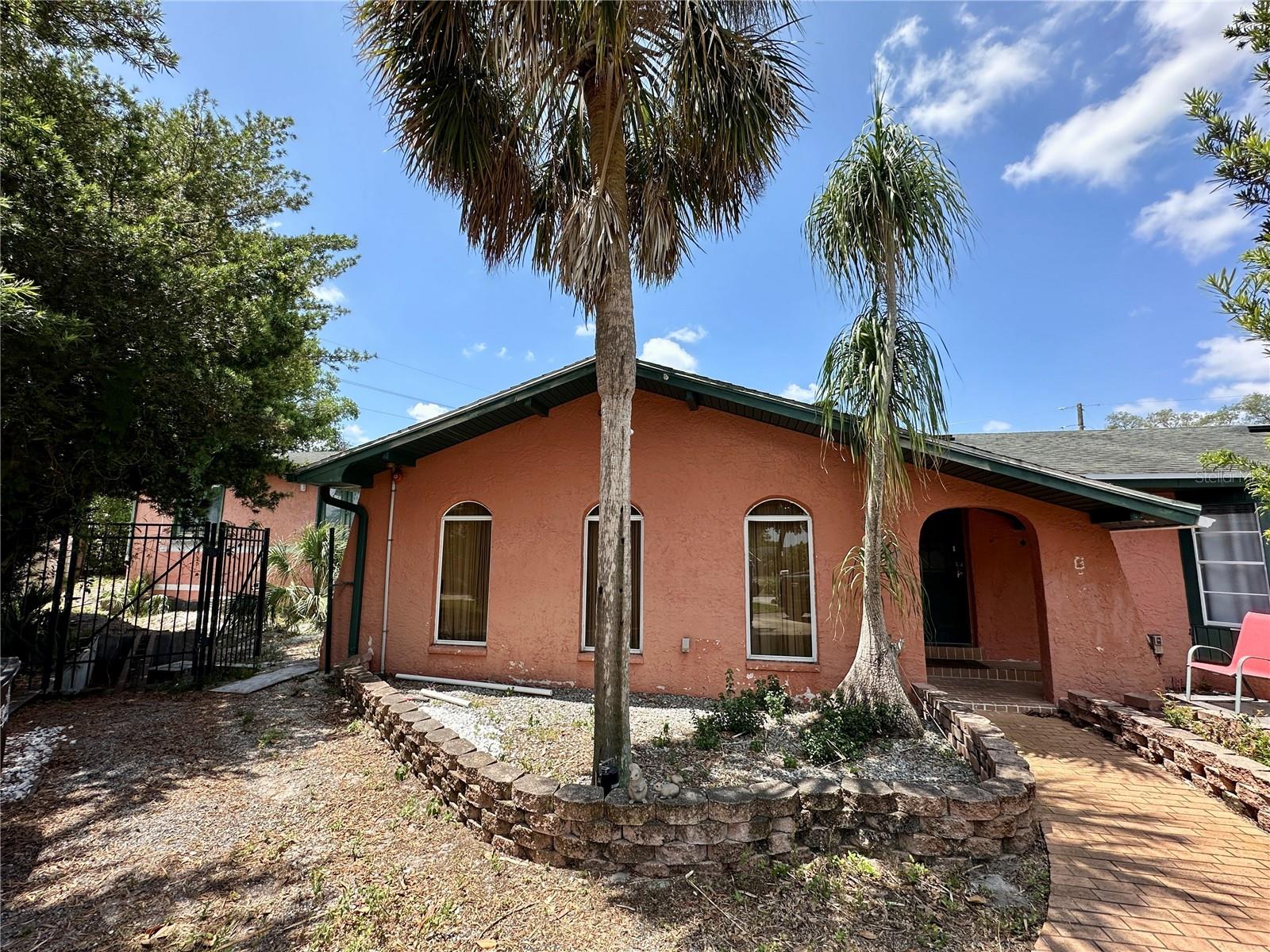 300 Broadview Ave, Altamonte Springs, FL 32701