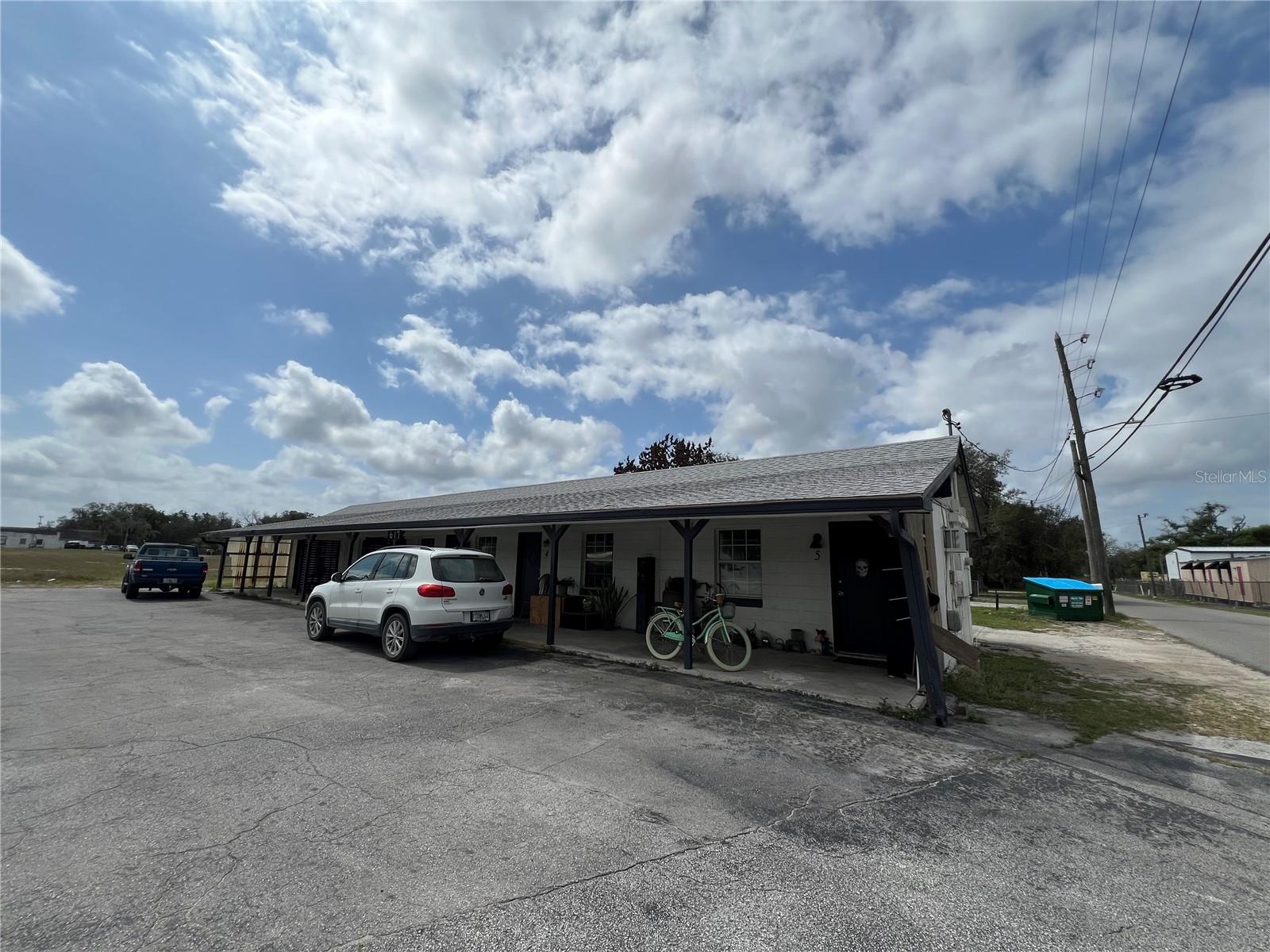 617 E Myers Blvd, Mascotte, FL 34753 photo