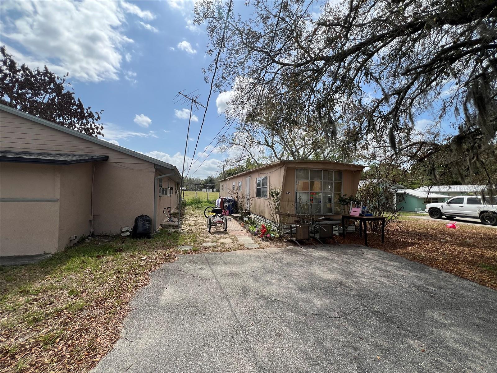 617 E Myers Blvd, Mascotte, FL 34753 photo