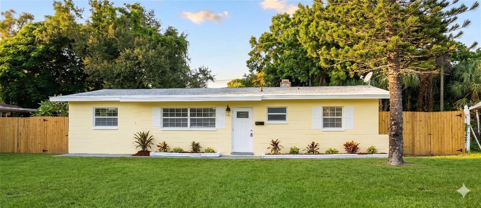 4161 Bluefish Dr, Saint Petersburg, FL 33705