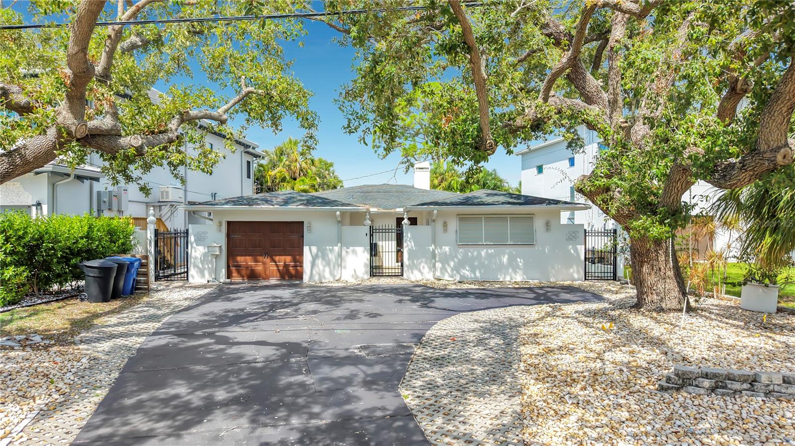 3800 Shore Acres Blvd, Saint Petersburg, FL 33703