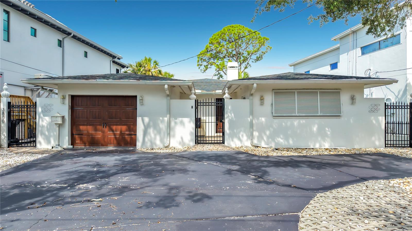 3800 Shore Acres Blvd, Saint Petersburg, FL 33703 photo