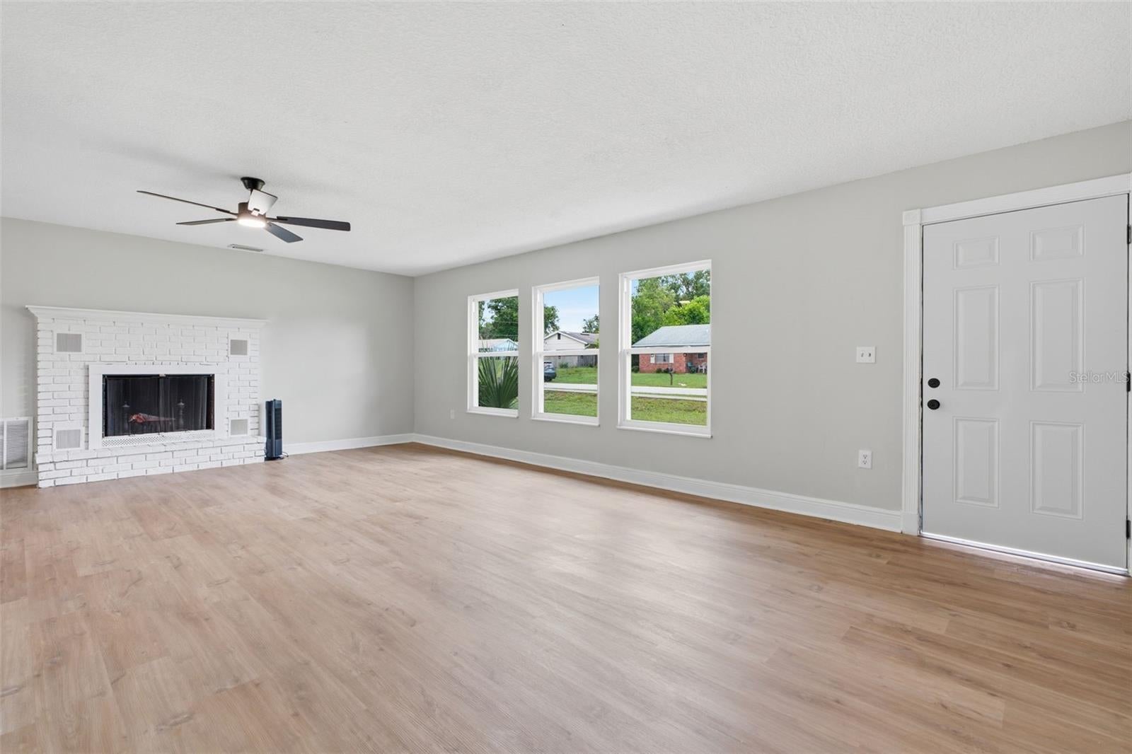 147 Colomba Rd, Debary, FL 32713 photo