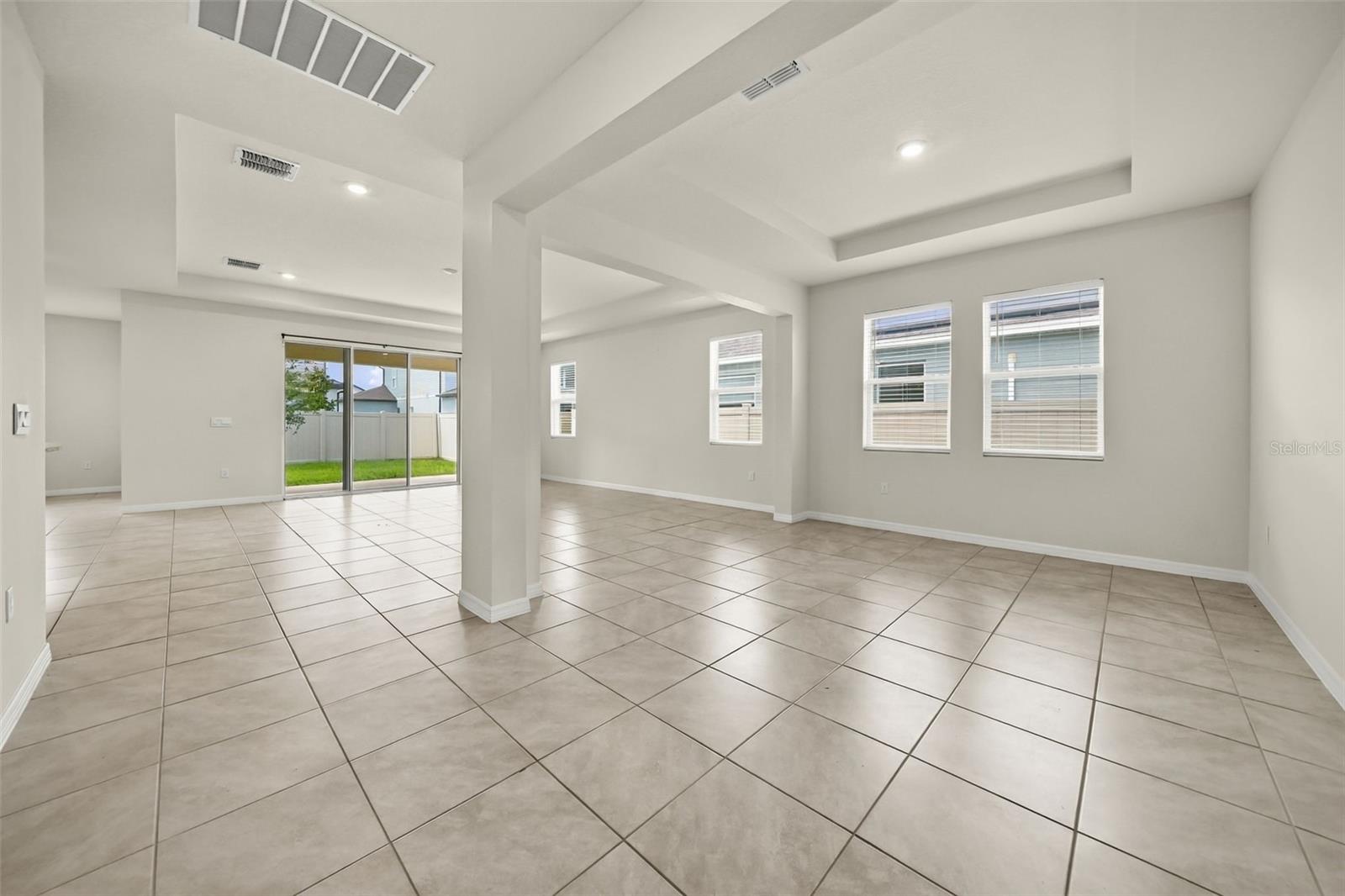 12401 Shining Willow St, Riverview, FL 33579 photo