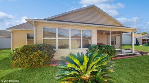 Single Family Residence in THE VILLAGES FL 1102 GOLDEN GROVE DRIVE 18.jpg