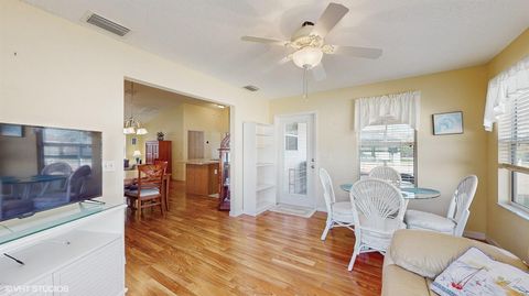 Single Family Residence in THE VILLAGES FL 1102 GOLDEN GROVE DRIVE 9.jpg
