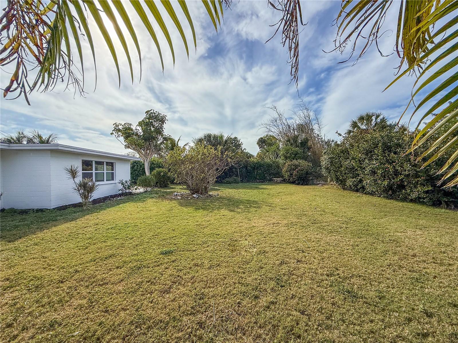 510 69 St, Holmes Beach, FL 34217 photo