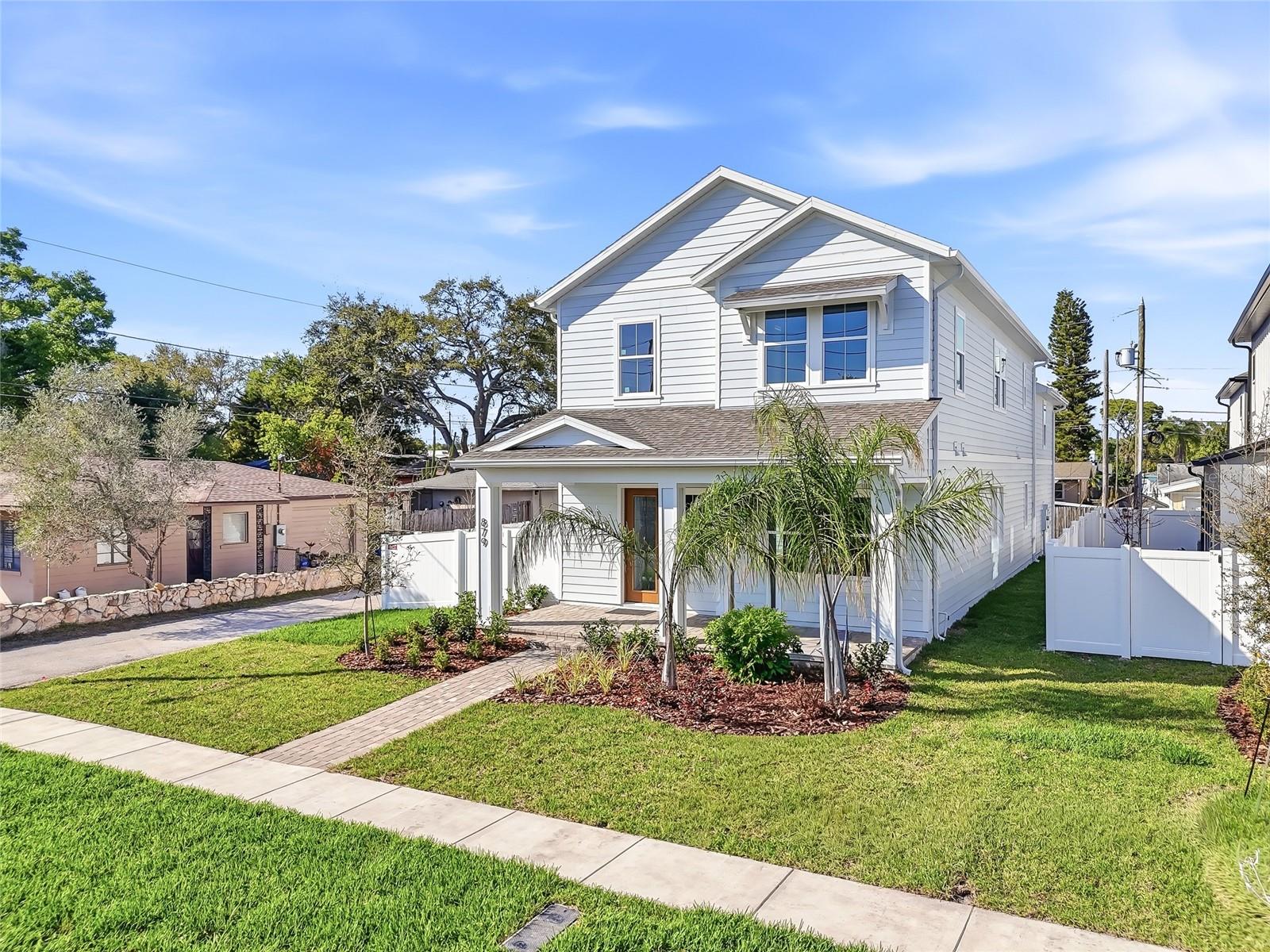 879 53 Ave, Saint Petersburg, FL 33703 photo