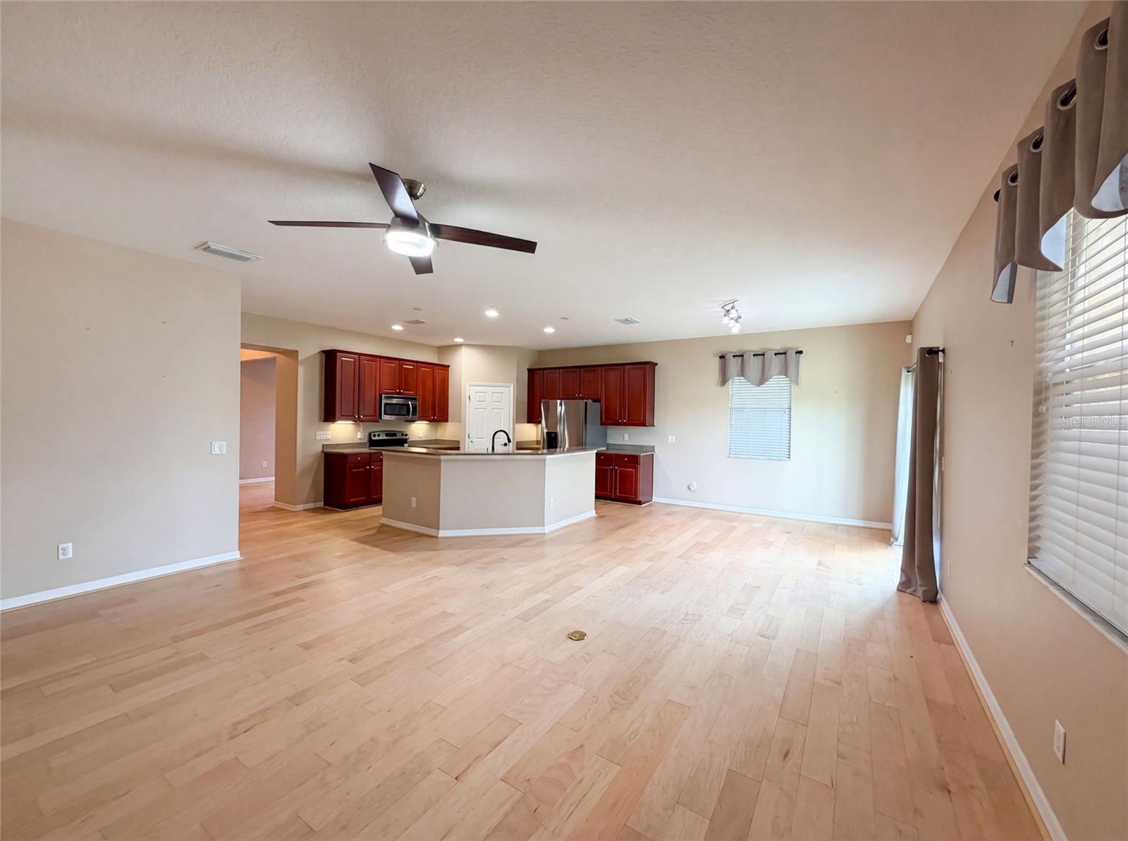 5605 Windsong Oak Dr, Leesburg, FL 34748 photo