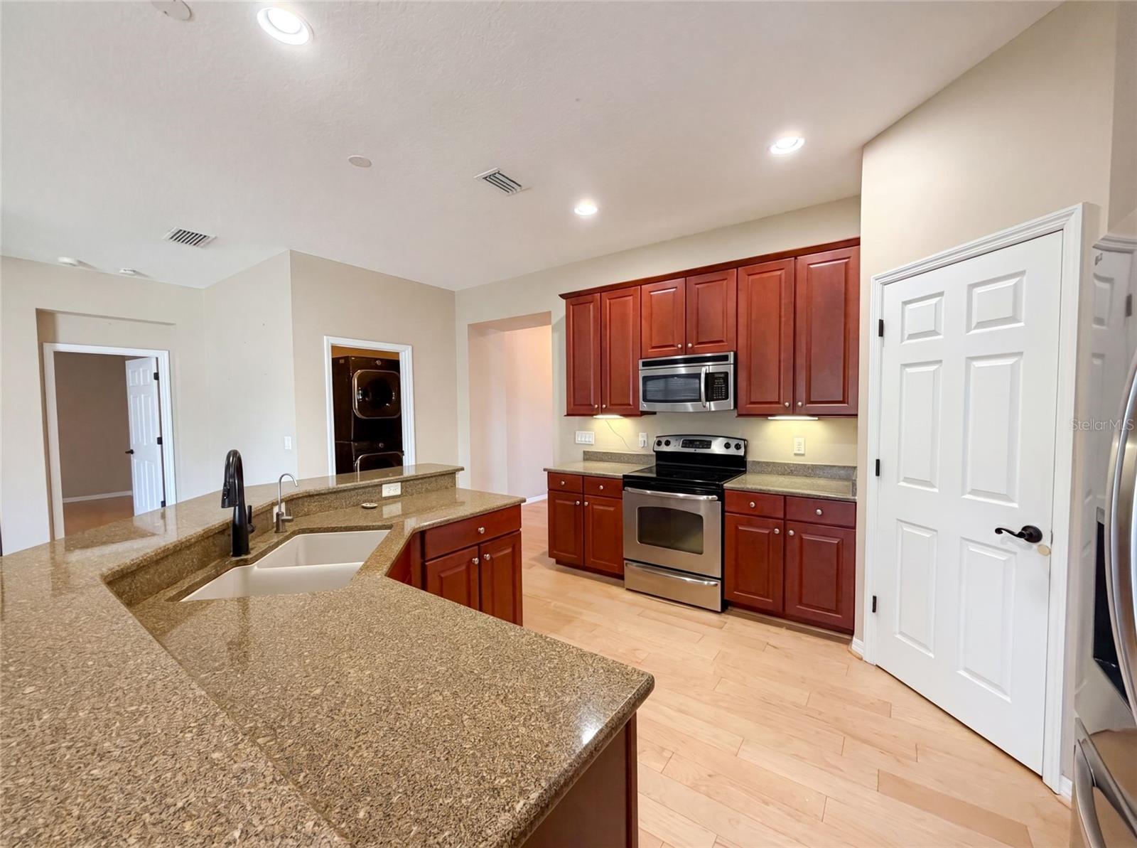5605 Windsong Oak Dr, Leesburg, FL 34748 photo