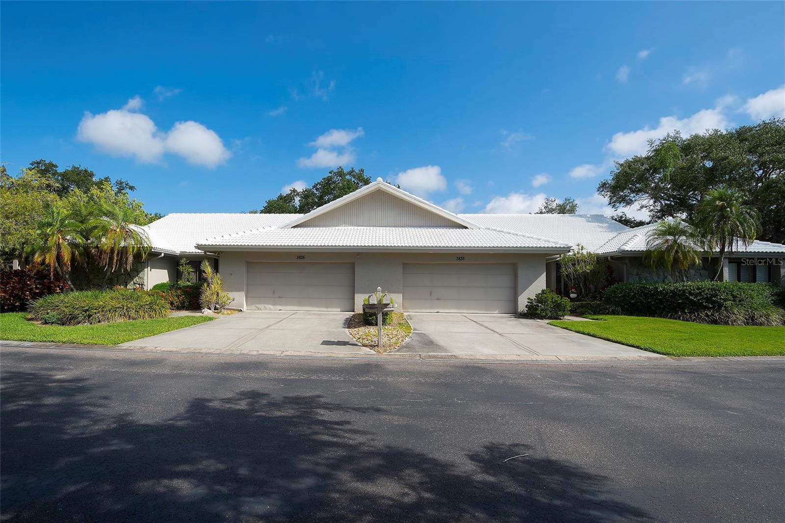 3825 Wilshire Cir, Sarasota, FL 34238