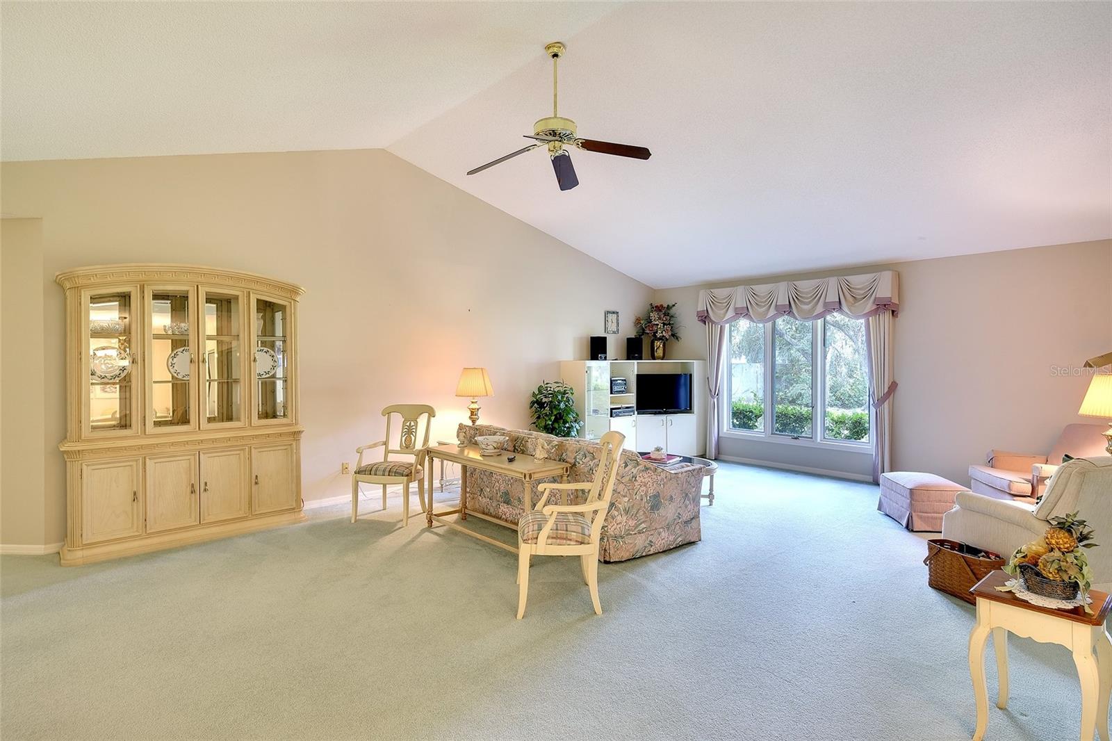 3825 Wilshire Cir #1, Sarasota, FL 34238 photo