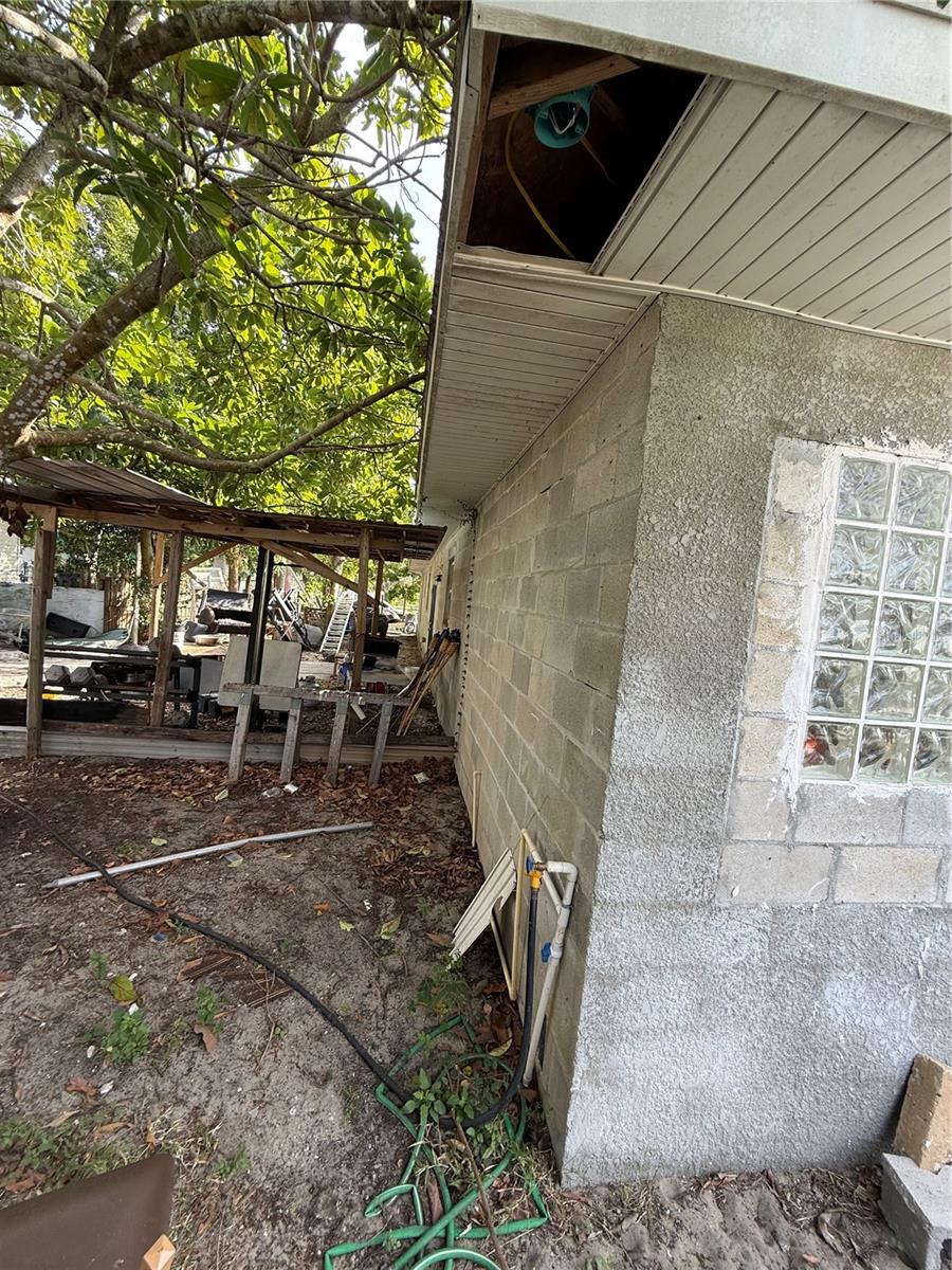 313 E Washington St, Avon Park, FL 33825 photo