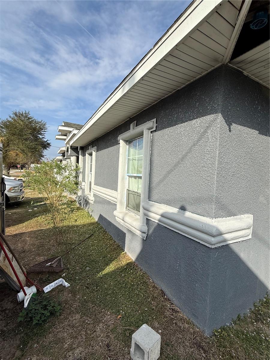 313 E Washington St, Avon Park, FL 33825 photo