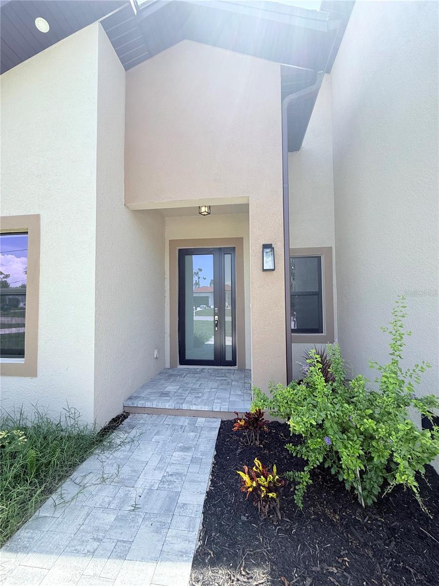 273 Antis Dr, Rotonda West, FL 33947 photo