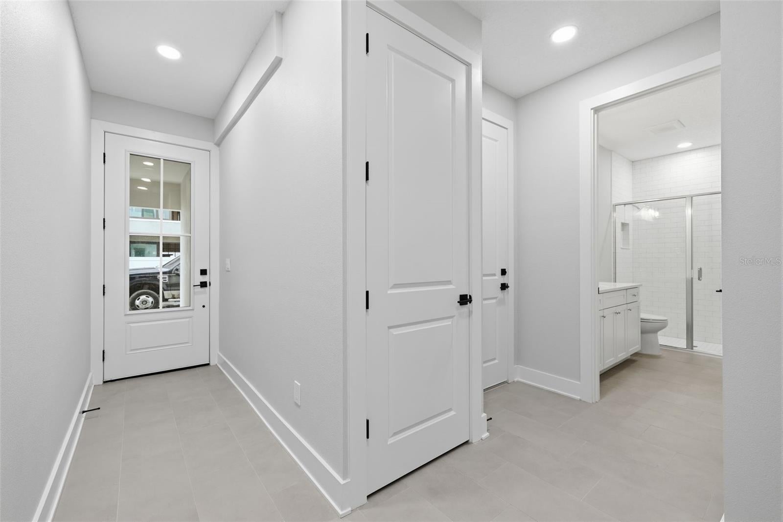 4208 W Carmen St #B, Tampa, FL 33609 photo