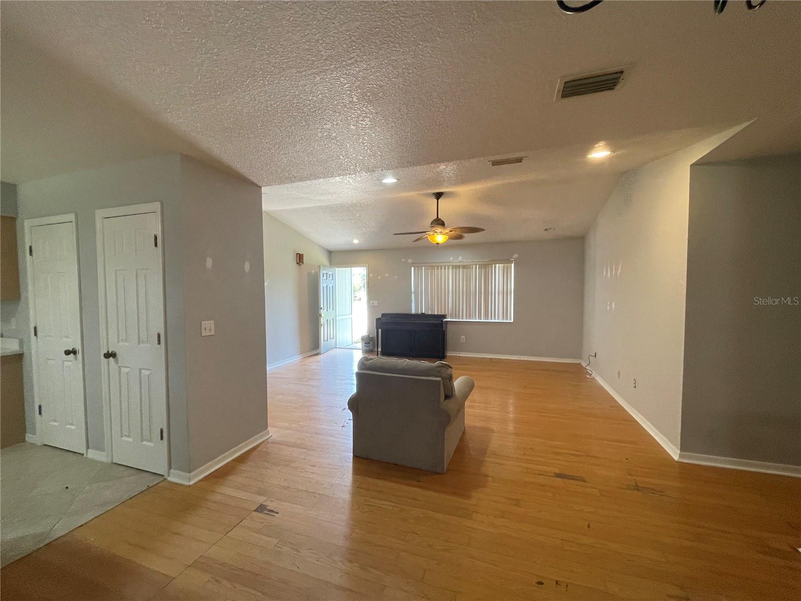 Single Family Residence in KEYSTONE HEIGHTS FL 395 SW GROVE STREET 5.jpg