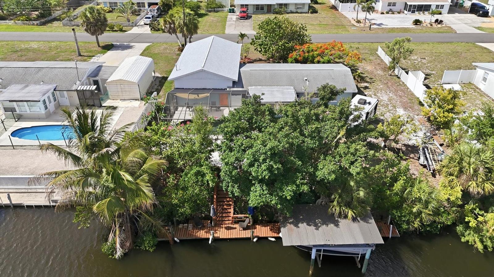 852 E 6 St, Englewood, FL 34223 photo