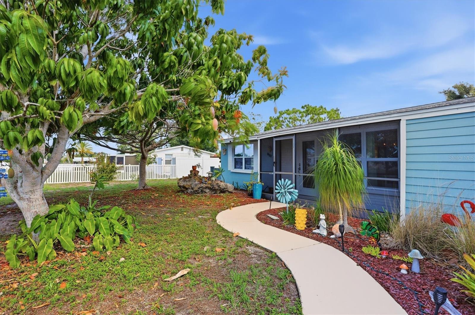 852 E 6 St, Englewood, FL 34223 photo