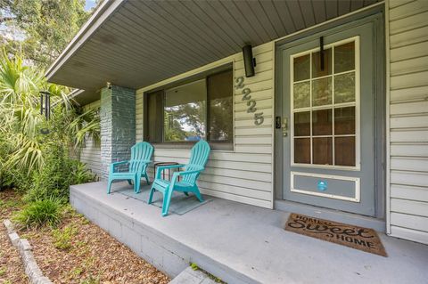 Single Family Residence in GAINESVILLE FL 2225 NE 6TH TERRACE.jpg