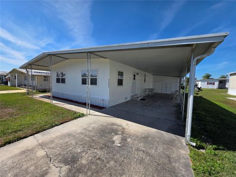 Manufactured Home in ZEPHYRHILLS FL 5403 COMANCHE STREET.jpg