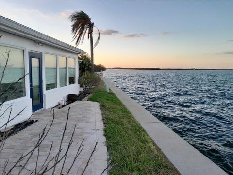 Single Family Residence in LONGBOAT KEY FL 957 SPANISH DRIVE.jpg