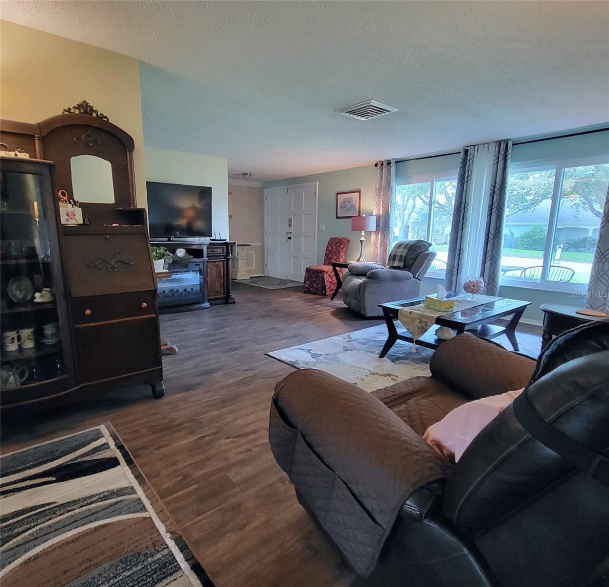 8210 Valley Stream Ln, Hudson, FL 34667 photo