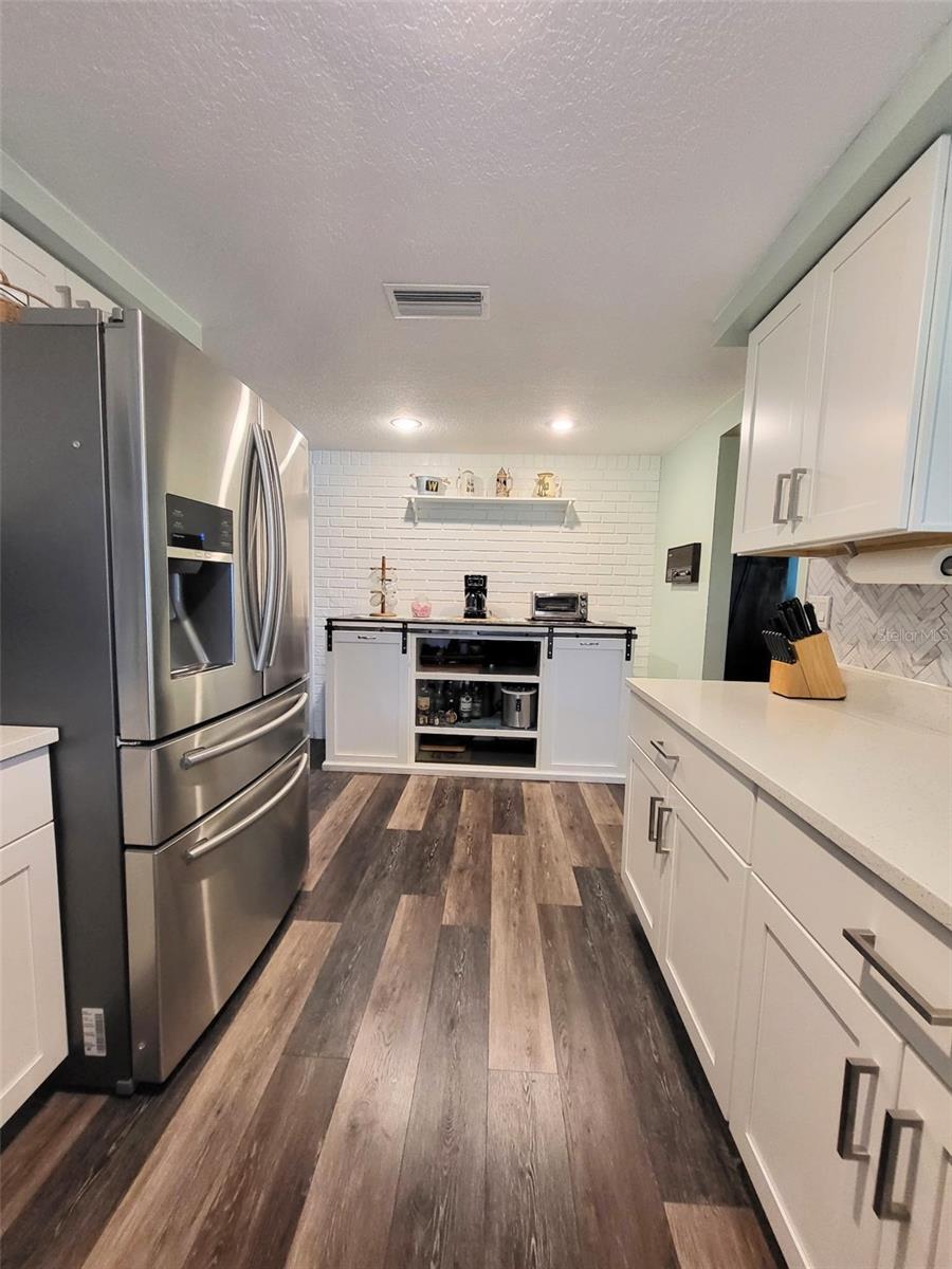 8210 Valley Stream Ln, Hudson, FL 34667 photo