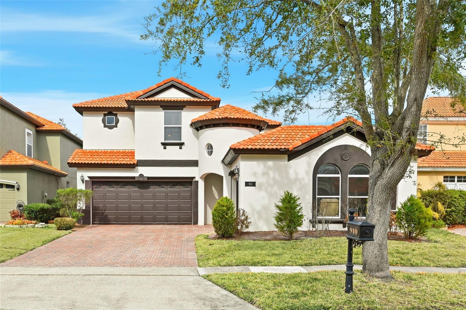 910 Lascala Dr, Windermere, FL 34786 photo