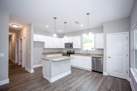 Single Family Residence in TRENTON FL 7282 SE 78TH PLACE 4.jpg