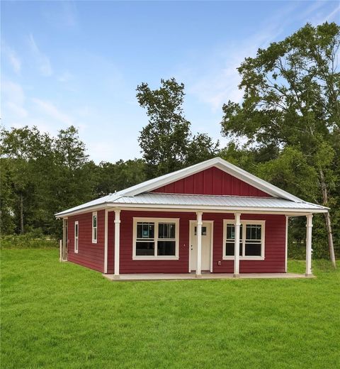 Single Family Residence in TRENTON FL 7282 SE 78TH PLACE.jpg