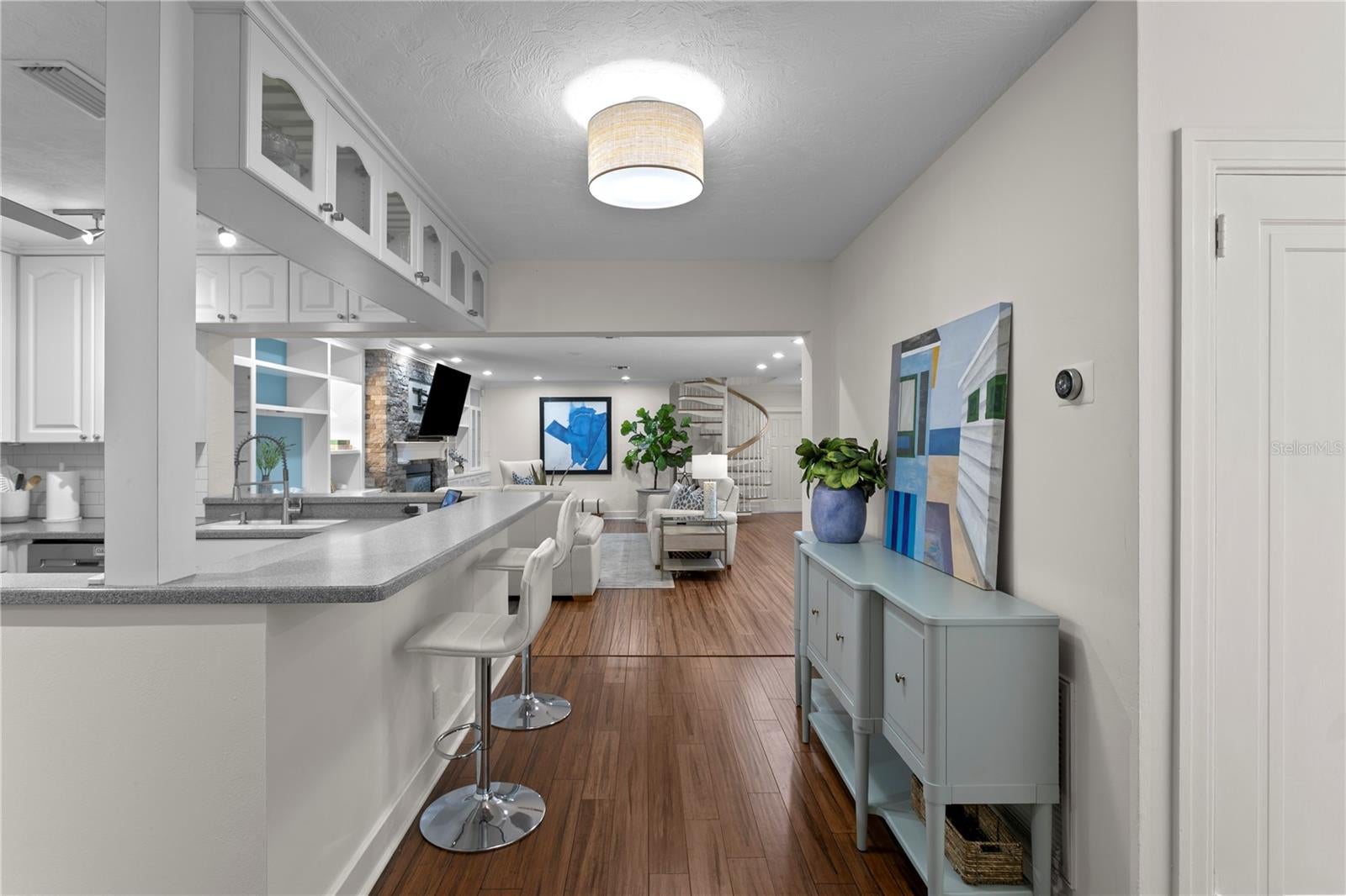 416 19 Ave, Saint Petersburg, FL 33704 photo