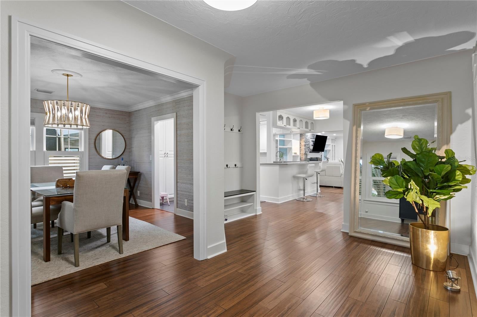 416 19 Ave, Saint Petersburg, FL 33704 photo