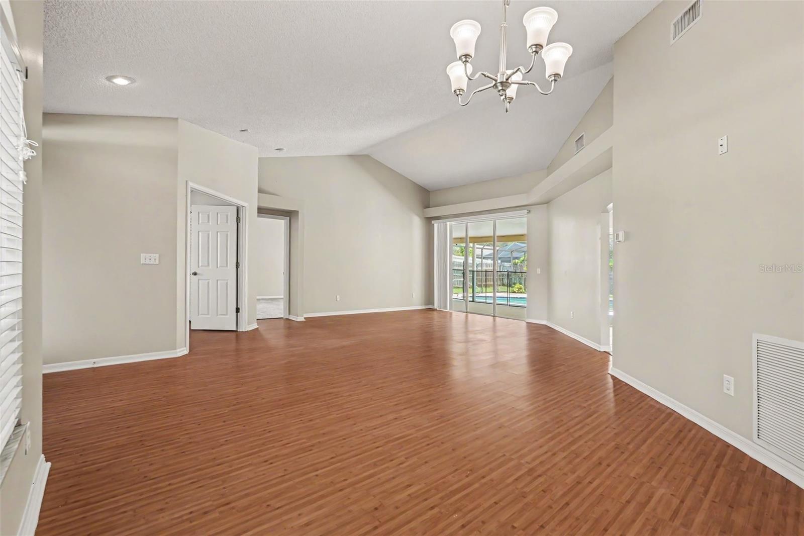 2909 Starmount Dr, Valrico, FL 33596 photo