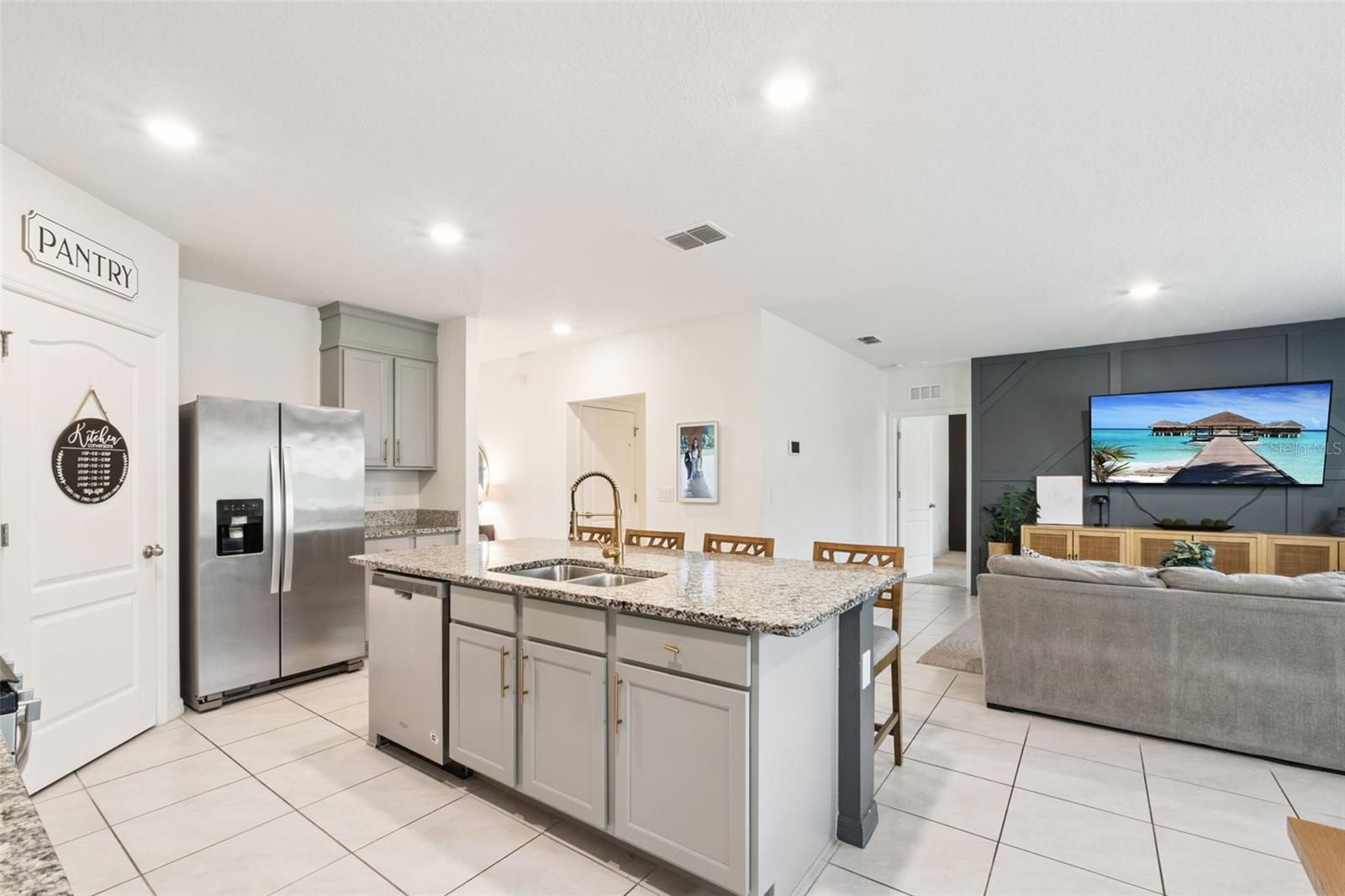 181 Lazio Cir, Debary, FL 32713 photo