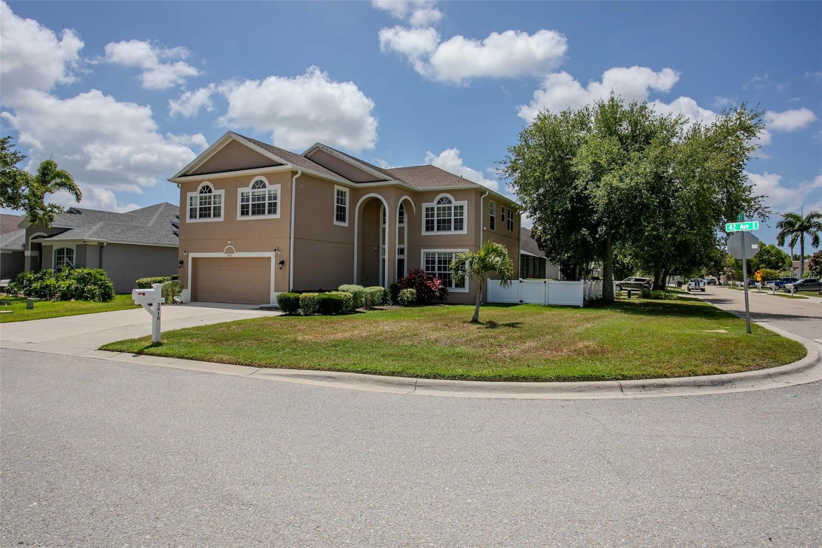 3010 42 Ave, Bradenton, FL 34208 photo